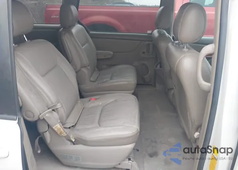 2004 Toyota Sienna Xle z USA, uszkodzony, nr VIN 5TDZA22CX4S037759